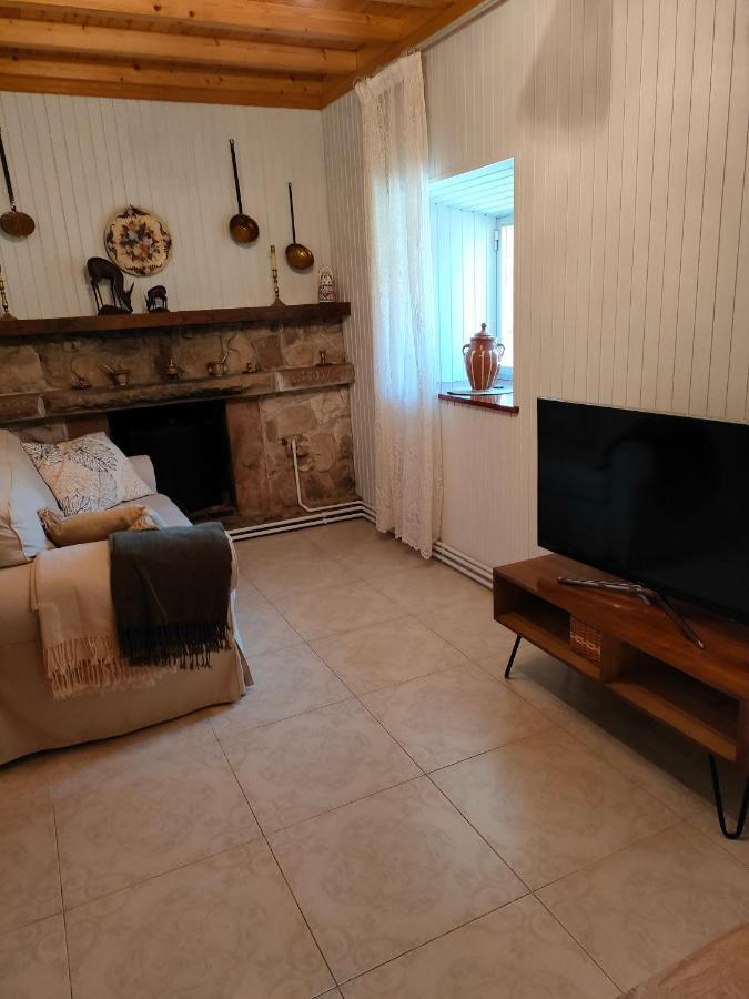 Casa Rustica Con Jardin En Pesues Villa Eksteriør billede